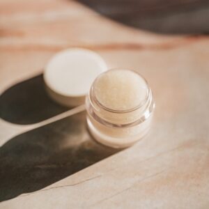 Miraculous Massage natural and non-greasy lip balm